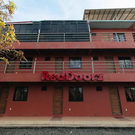Reddoorz Plus At Malabag Silang - Vaccinated Staff Exteriér fotografie